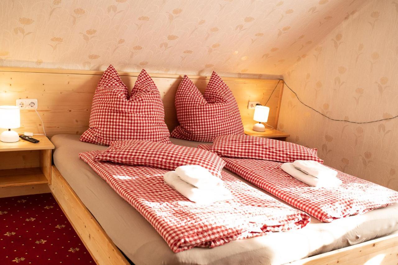 Roesslgut Bed & Breakfast Zederhaus Exterior photo